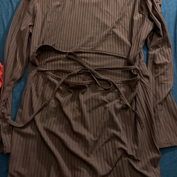 Long sleeves open back long dress 1x - Picture 8 of 9